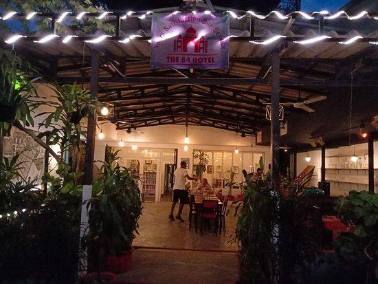 Restaurant 84